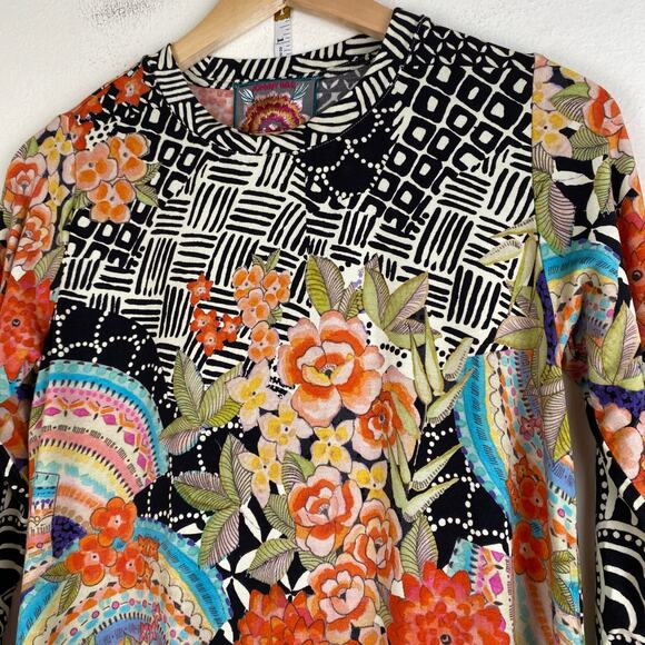 Johnny Was Janie Top Size S Black FLoral Favorite Long Sleeve Crew Swing Tee - Picture 8 of 13